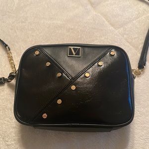 VS Black crossbody bag